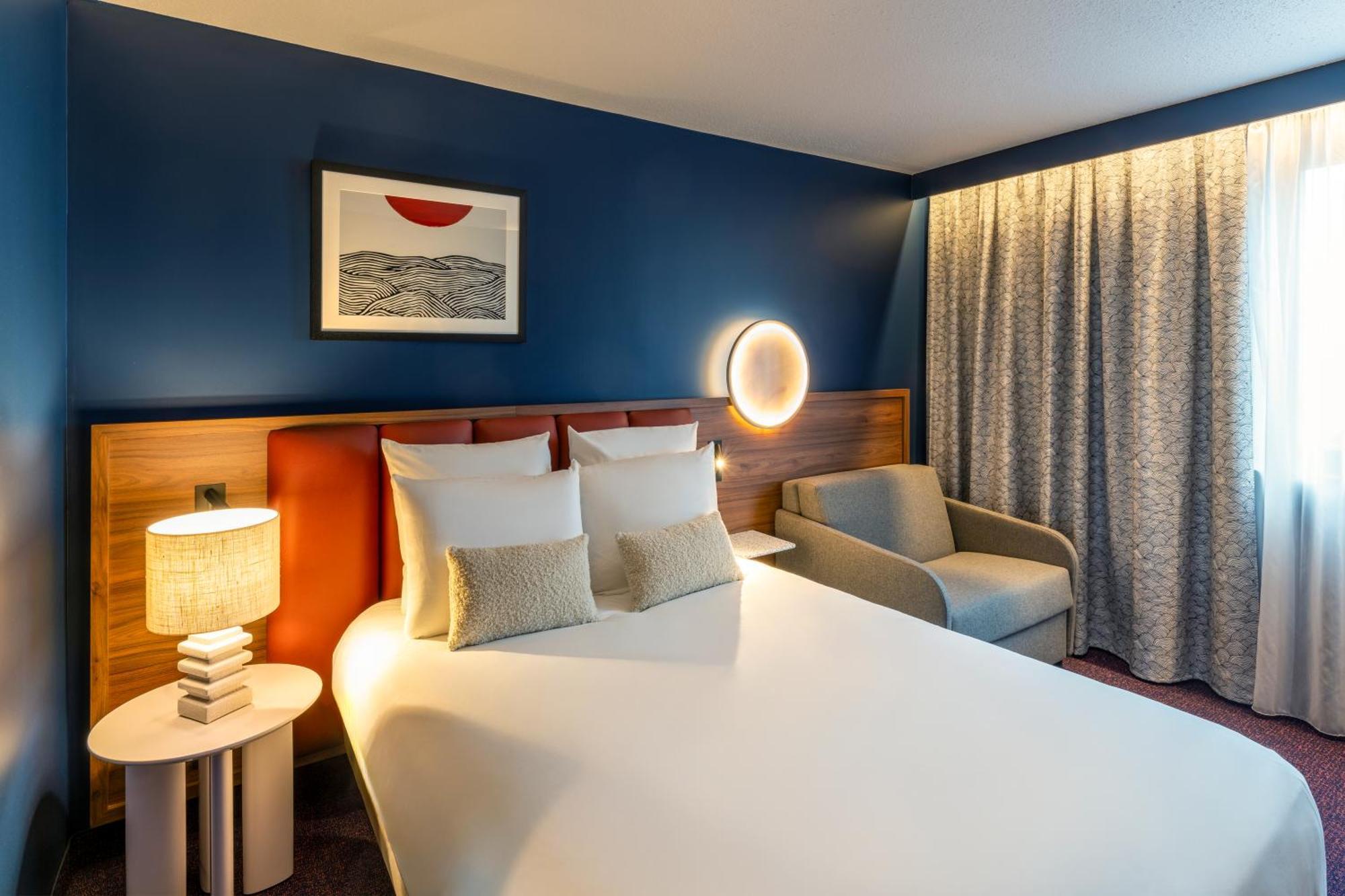 Mercure Cote De Nacre Hotel 4*