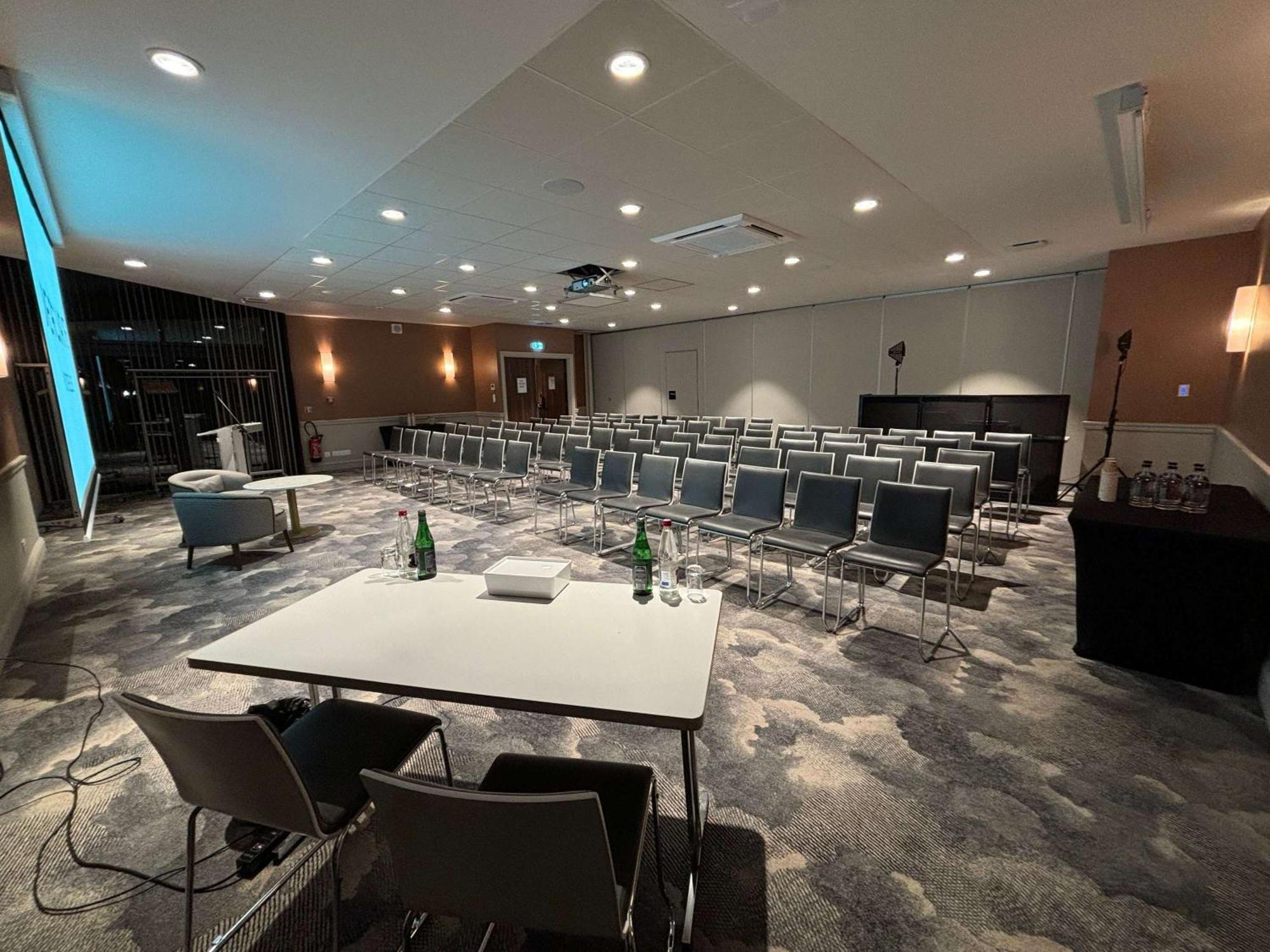 Mercure Cote De Nacre Caen