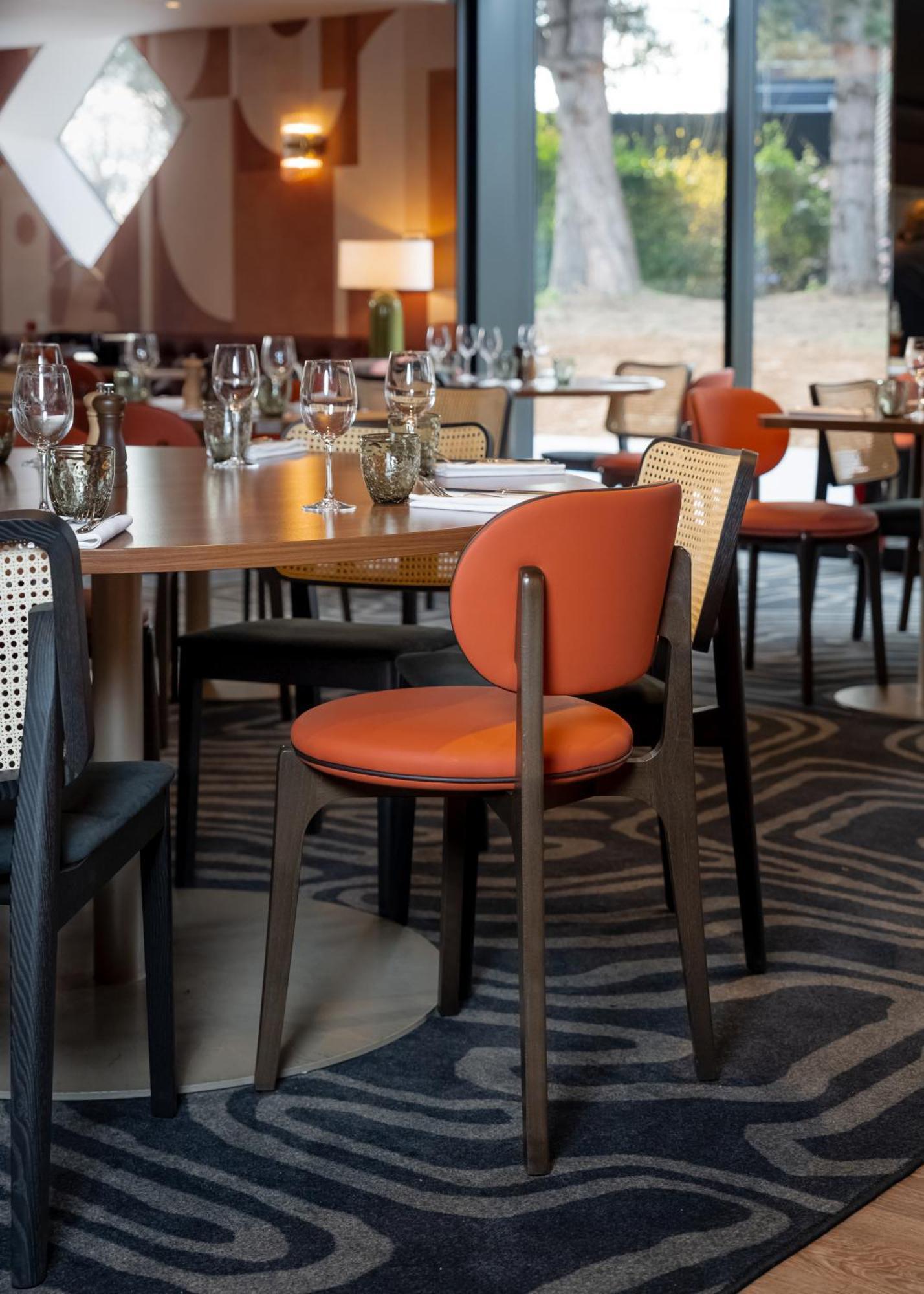 Mercure Cote De Nacre Hotel 4*