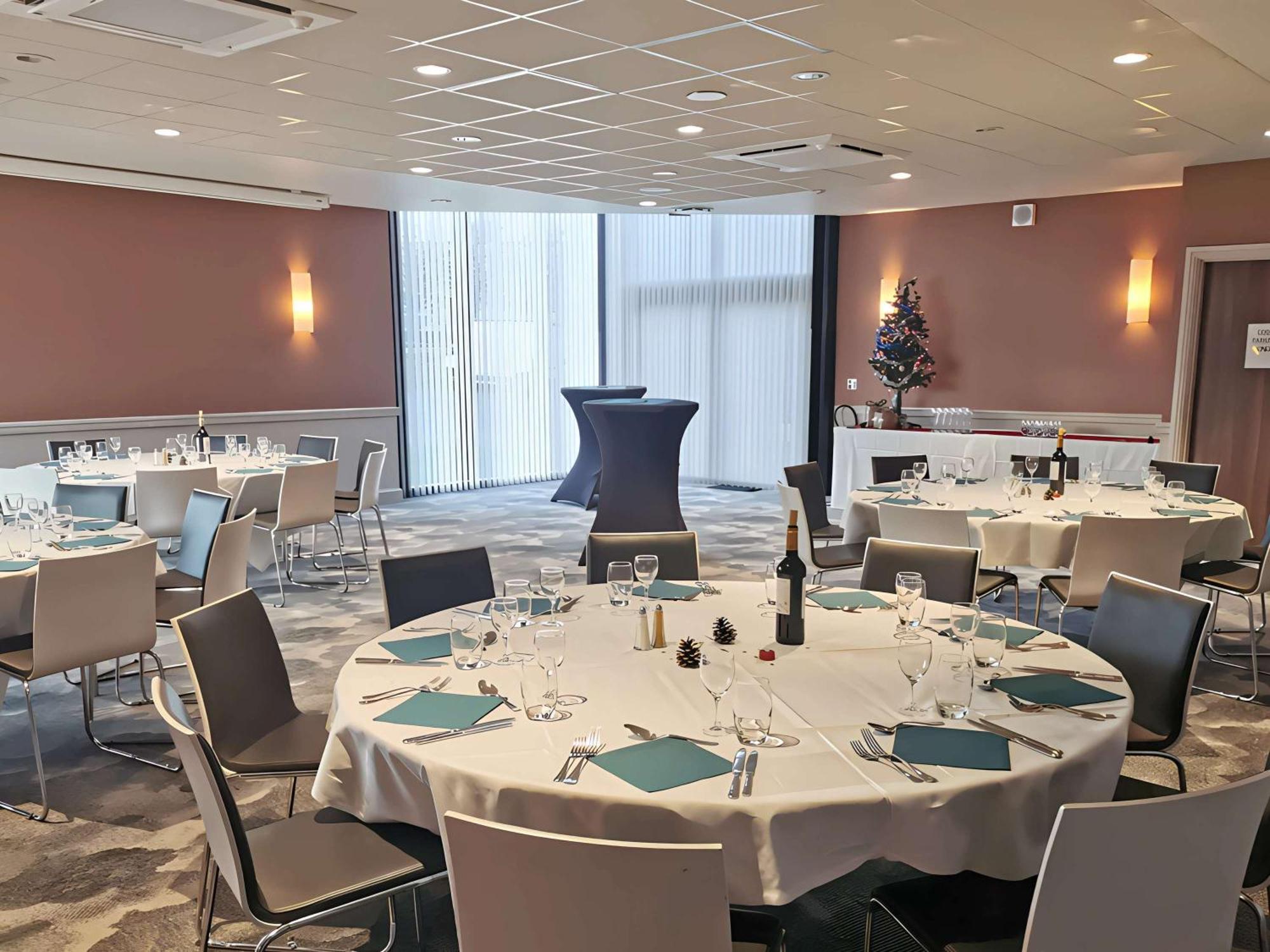 Mercure Cote De Nacre 4* Caen