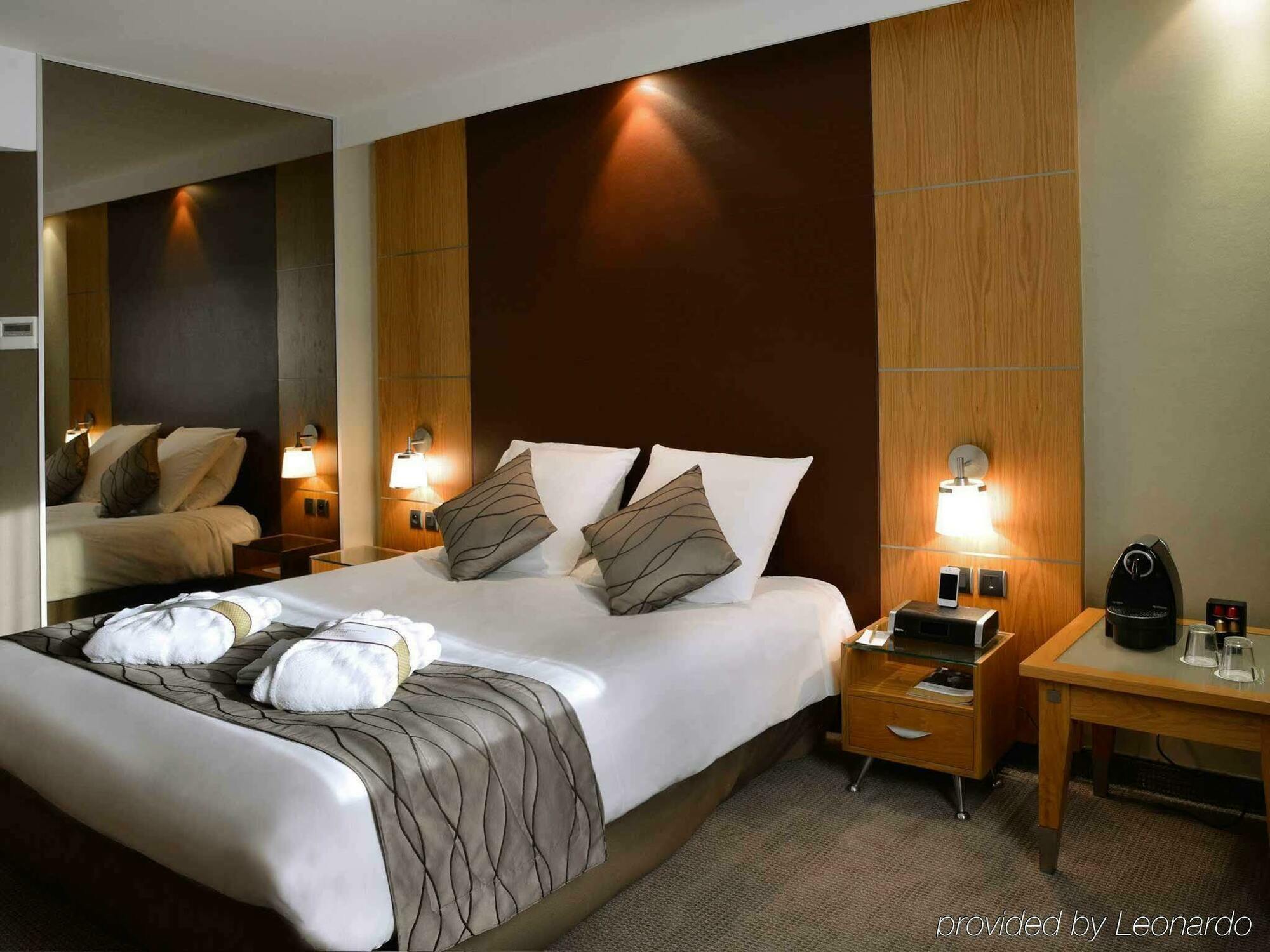 Mercure Cote De Nacre Hotel